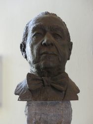 Buste Jean Dulac – porche de l’administration communale – Belœil