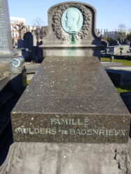 Médaillon Fernand Mulders  – cimetière – Ixelles