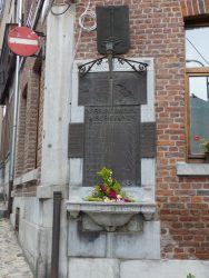 Plaque « Noss Pierreuse à ses èfants » – Liège