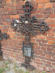 Croix funéraire – cimetière – Saintes (Tubize) (13)