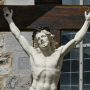 Christ en croix – Place du Chapitre - Fosses-la-Ville - Image3