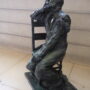 Homme assis sur une chaise - Hôtel de Ville - Saint-Gilles - Image4