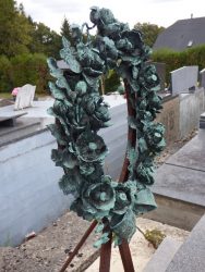 Couronne funéraire – cimetière – Gougnies (Gerpinnes)