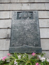 Stèle commémorative – Hôtel de ville – Liège