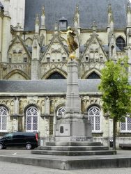 Monument aux morts -Tienen (Tirlemont)